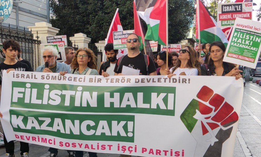 (Video) İstanbul'da Filistin ile dayanışma eylemi