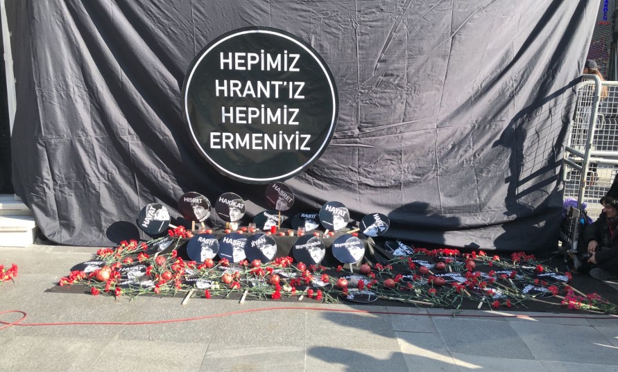 18 yıl oldu, mücadele bitmedi: Hrant Dink vurulduğu yerde anıldı