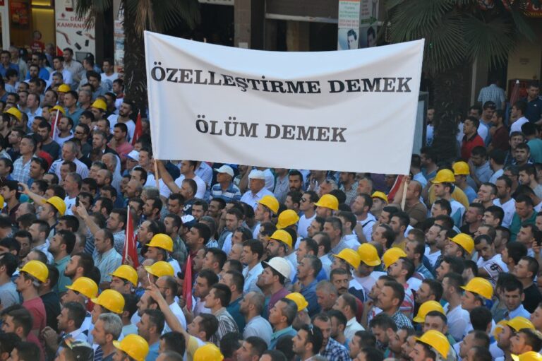 5-bin-madenci-ozellestirmeye-hayir-yuruyusu-001
