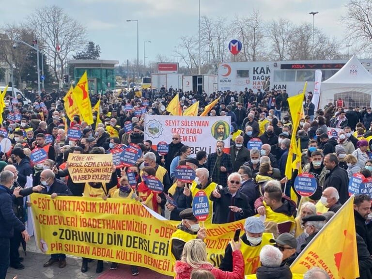 alevi-mitingi