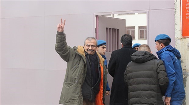 chp-den-sirri-sureyya-onder-e-cezaevinde-ziyaret-542386-5