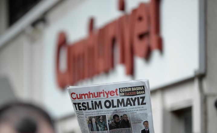 cumhuriyet_gazetesi_davasinda_karar_verildi_h48409_cef7a