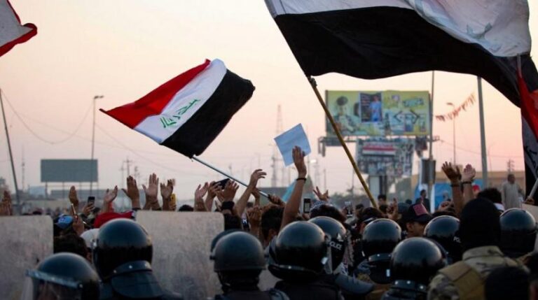 iraqi_anti-government_protesters_confront_security_forces_in_the_southern_city_of_basra_on_october_31_2020
