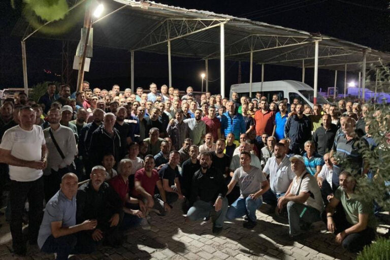 soma-maden-ocagi-iscilerinden-ozellestirmeye-karsi-is-birakma-eylemi-111006-20220713