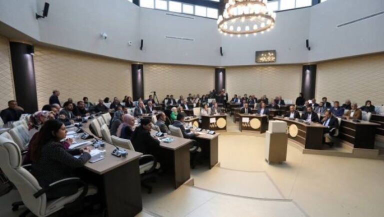 van-buyuksehir-belediye-meclisi-feshedildi