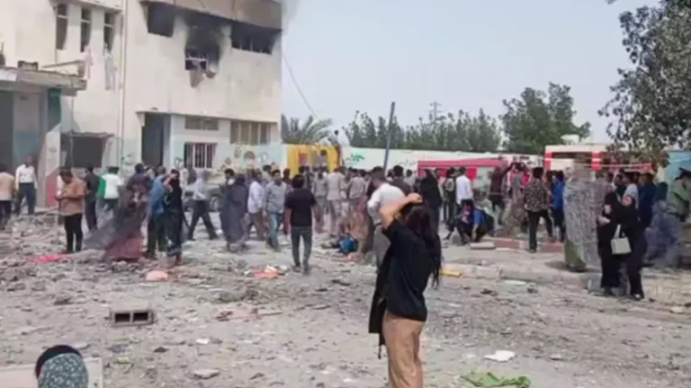 iran-da-155-i-kiz-cocugu-olmak-uzere-en-az-200-kisi-olduruldu