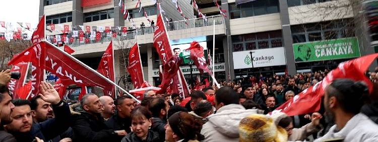 CHPli_belediyenin_etkinliginde_hayvan-_haklari_savunuculari_darp_edildi