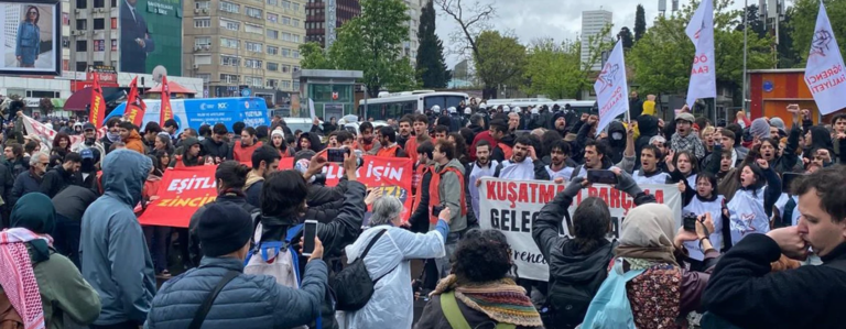 kapak_istanbulda-1-mayis-gosterilerine-sert-mudahale-polis-ablukasi-genisliyor-787080