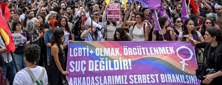 lgbti-operasyonlari-dunyada-hak-kuruluslarini-ayaga-kaldirdi